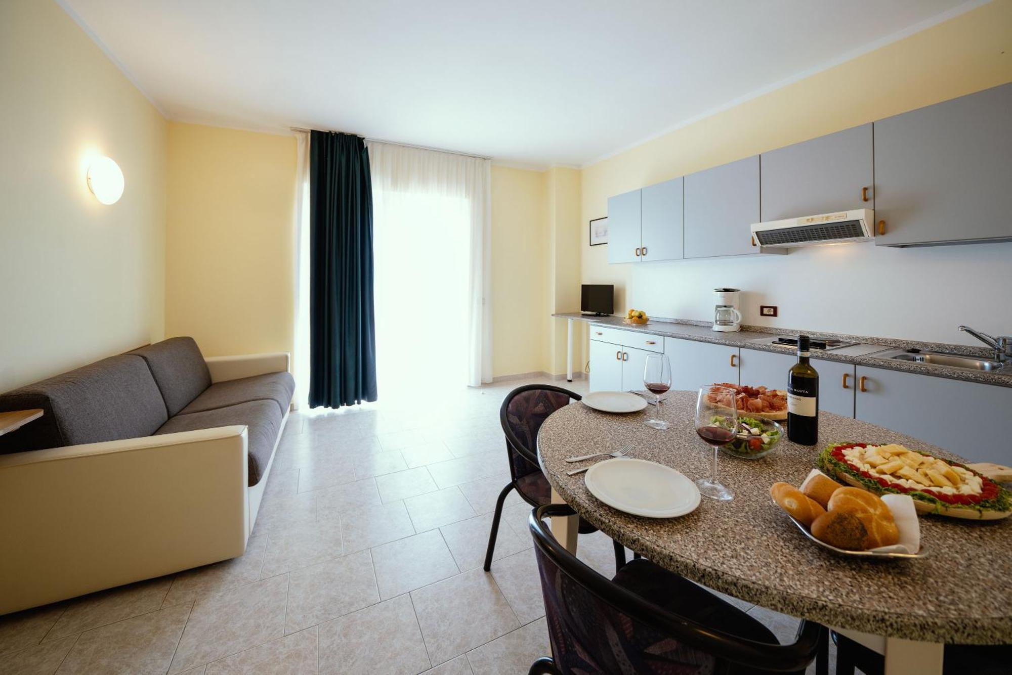 Hotel Residence Campi Tremosine Szoba fotó